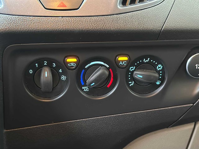 Ford transit custom 290 2.0 tdci l2h1ldc dubbele cabine 170pk 2017, v-477-hz - afbeelding 13 van  49