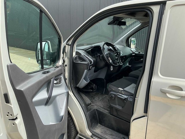 Ford transit custom 290 automatic 2.0 tdci l2h1 bedrijfswagen - afbeelding 3 van  18