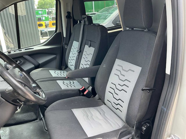 Ford transit custom 290 automatic 2.0 tdci l2h1 bedrijfswagen - afbeelding 5 van  18