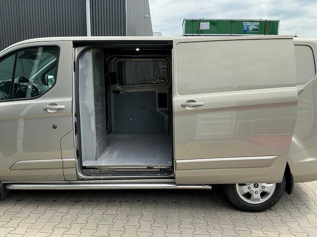 Ford transit custom 290 automatic 2.0 tdci l2h1 bedrijfswagen - afbeelding 16 van  18
