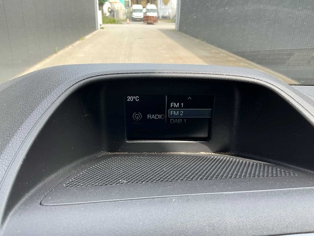 Ford transit custom 290 automatic 2.0 tdci l2h1 bedrijfswagen - afbeelding 13 van  38