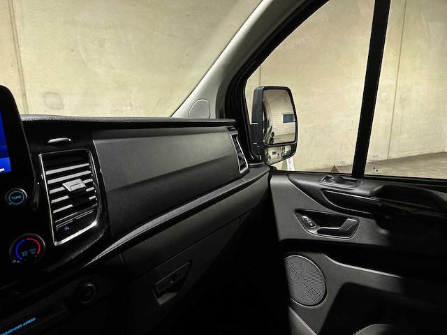 Ford transit custom 300 2.0 tdci dubbele cabine limited l2h1 168pk 2020 (origineel-nl), vhd-70-g - afbeelding 10 van  24
