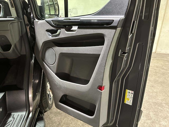 Ford transit custom 300 2.0 tdci dubbele cabine limited l2h1 168pk 2020 (origineel-nl), vhd-70-g - afbeelding 18 van  24