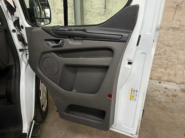 Ford transit custom 320 2.0 tdci l1h2 tr 9 persoons 103pk 2018, n-814-hs - afbeelding 21 van  31