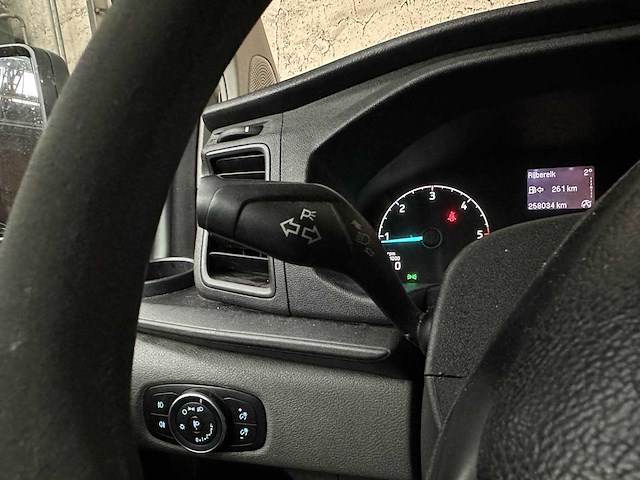 Ford transit custom 320 2.0 tdci l1h2 tr 9 persoons 103pk 2019, t-525-df - afbeelding 17 van  37