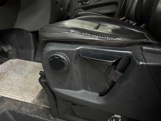 Ford transit custom 320 2.0 tdci l1h2 tr 9 persoons 103pk 2019, t-525-df - afbeelding 26 van  37