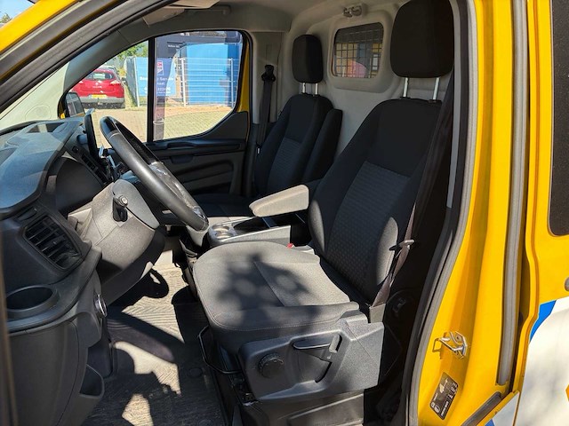 Ford transit custom 340 2.0 tdci l2h1 tr bedrijfswagen - afbeelding 36 van  83