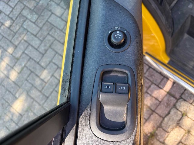 Ford transit custom 340 2.0 tdci l2h1 tr bedrijfswagen - afbeelding 39 van  83