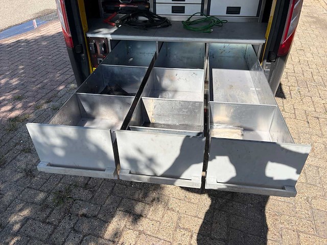 Ford transit custom 340 2.0 tdci l2h1 tr bedrijfswagen - afbeelding 72 van  111
