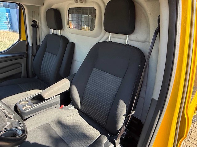 Ford transit custom 340 2.0 tdci l2h1 tr bedrijfswagen - afbeelding 32 van  111