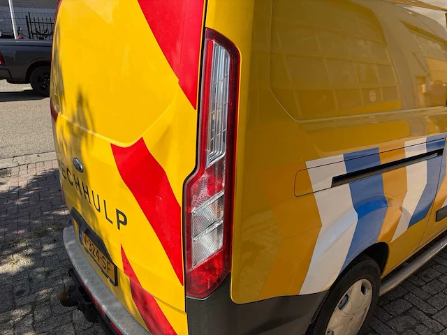 Ford transit custom 340 2.0 tdci l2h1 tr bedrijfswagen - afbeelding 50 van  157