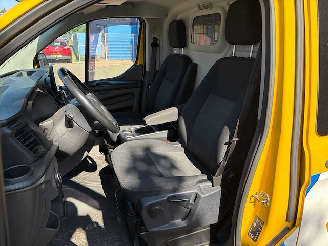 Ford transit custom 340 2.0 tdci l2h1 tr bedrijfswagen - afbeelding 74 van  157