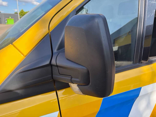 Ford transit custom 340 2.0 tdci l2h1 tr bedrijfswagen - afbeelding 102 van  157