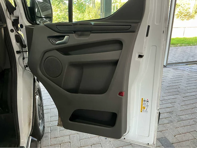 Ford transit custom 9-persoons | ruime & comfortabele personenbus | r-553-tp btw auto - afbeelding 14 van  29