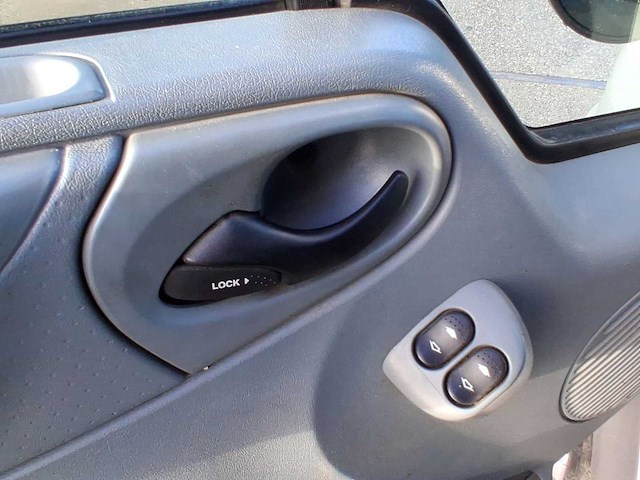 Ford transit kombi 280s 2.2 tdci shd 2008 | 88-zf-zx - afbeelding 26 van  27