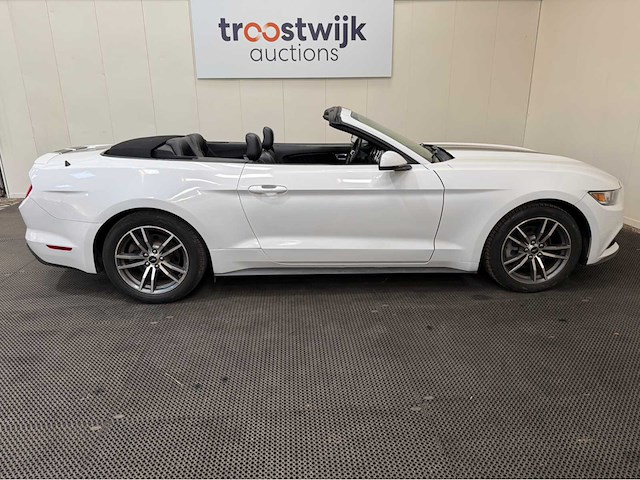 Ford usa - mustang vi -cabriolet - 330 pk ecoboost - personenauto - 2015 - afbeelding 31 van  36