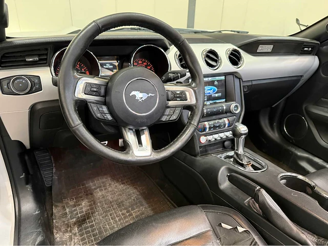Ford usa - mustang vi -cabriolet - 330 pk ecoboost - personenauto - 2015 - afbeelding 14 van  38