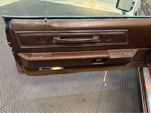 Ford usa - thunderbird - v8 hardtop - lpg - oldtimer - 1972 - afbeelding 6 van  30