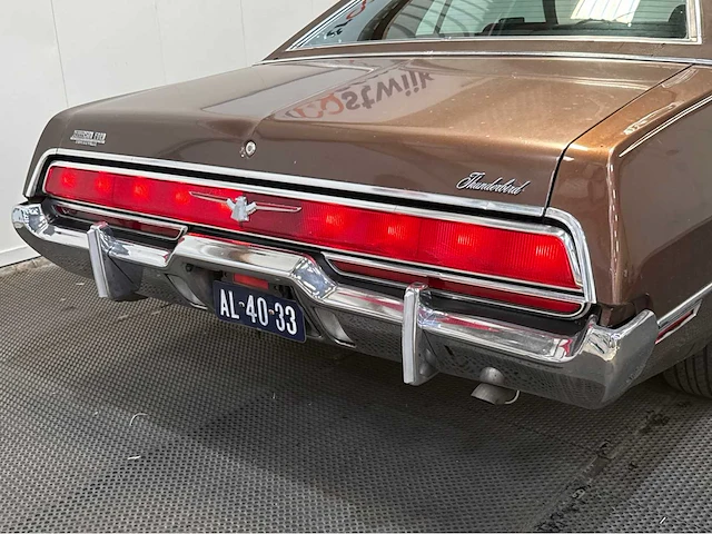 Ford usa - thunderbird - v8 hardtop - lpg - oldtimer - 1972 - afbeelding 21 van  40