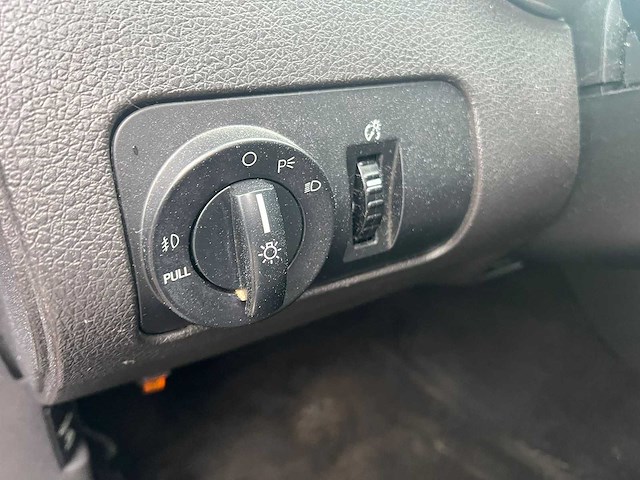 Ford usa mustang 4.0 v6 automaat ,nr-696-j - afbeelding 9 van  22