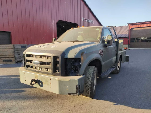 Ford vliegtuigsleper f-350 bedrijfswagen - afbeelding 1 van  8