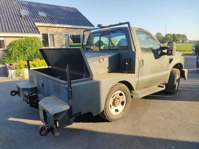 Ford vliegtuigsleper f-350 bedrijfswagen - afbeelding 4 van  8