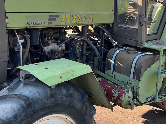 Fordschritt zt 323-a vierwielaangedreven landbouwtractor - afbeelding 8 van  20