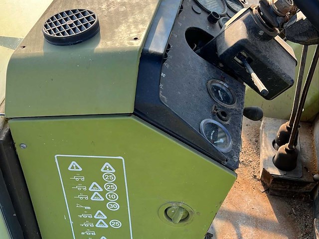 Fordschritt zt 323-a vierwielaangedreven landbouwtractor - afbeelding 9 van  20