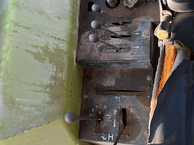 Fordschritt zt 323-a vierwielaangedreven landbouwtractor - afbeelding 13 van  20