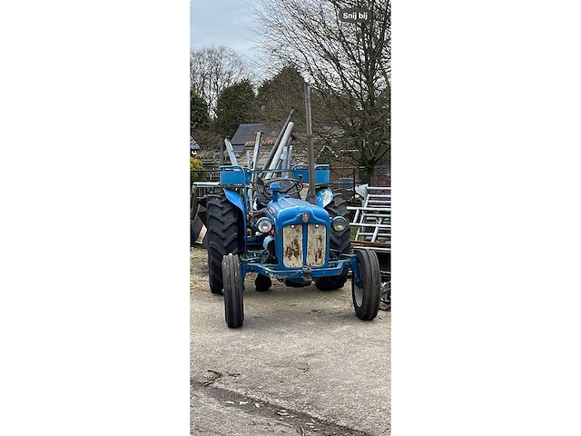 Fordson - dexta - tweewielaangedreven landbouwtractor - afbeelding 11 van  14