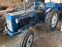 Fordson - dexta - tweewielaangedreven landbouwtractor - afbeelding 3 van  14