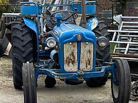 Fordson - dexta - tweewielaangedreven landbouwtractor - afbeelding 4 van  14