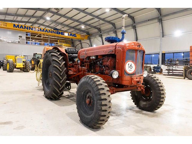 Fordson - major diesel - 2-wheel drive tractor - afbeelding 8 van  13