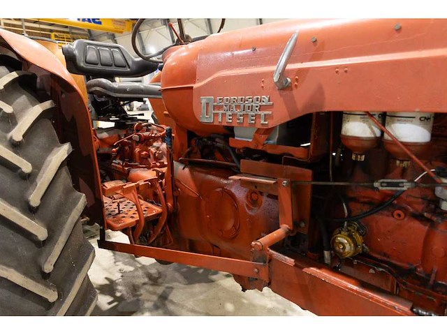 Fordson - major diesel - 2-wheel drive tractor - afbeelding 13 van  13