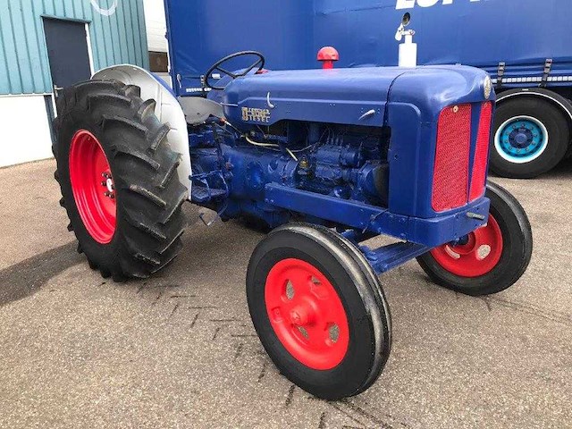 Fordson - major diesel - oldtimer tractor - afbeelding 2 van  6