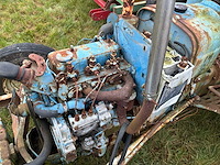 Fordson dexta oldtimer tractor - afbeelding 8 van  11