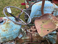 Fordson dexta oldtimer tractor - afbeelding 9 van  11