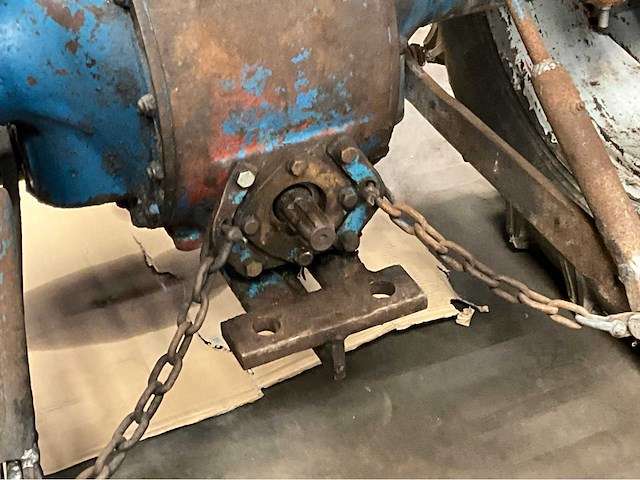 Fordson dexta oldtimer tractor - afbeelding 14 van  17