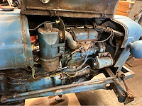 Fordson dexta oldtimer tractor - afbeelding 2 van  4