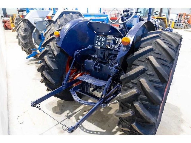 Fordson major oldtimer tractor - afbeelding 14 van  18