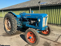 Fordson major oldtimer tractor - afbeelding 7 van  12