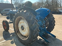 Fordson major oldtimer tractor - afbeelding 11 van  12