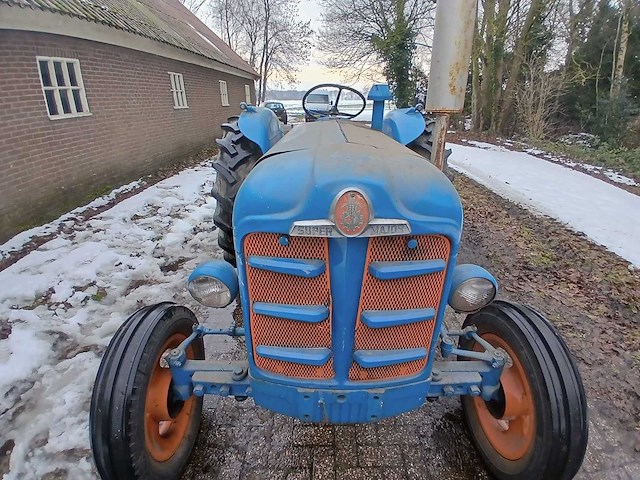 Fordson super major oldtimer tractor - afbeelding 5 van  12