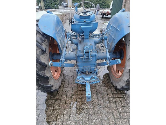 Fordson super major oldtimer tractor - afbeelding 11 van  12
