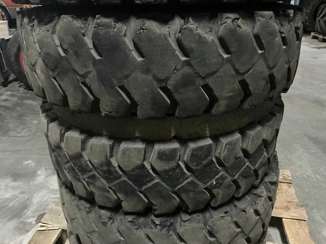 Fork-lift 7.50-15 fl08 dubbellucht set - afbeelding 8 van  14