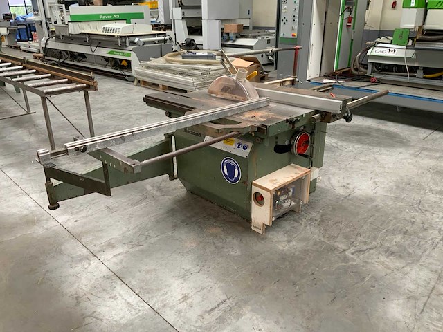 Formaatcirkelzaagmachine - afbeelding 1 van  3