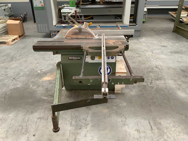 Formaatcirkelzaagmachine - afbeelding 3 van  3