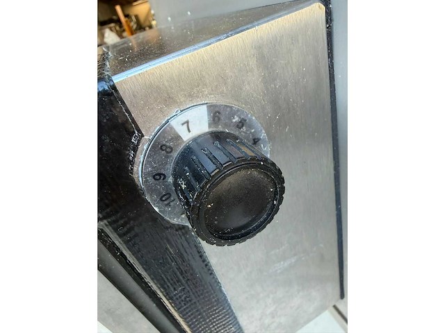 Formatic - c4000 hamburgermachine - vleesvormper - afbeelding 9 van  11