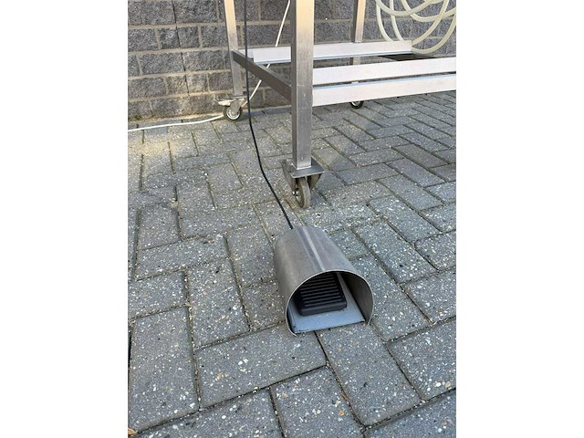 Formatic - c4000 hamburgermachine - vleesvormper - afbeelding 10 van  11