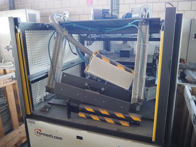 Formech - afbeelding 7 van  9